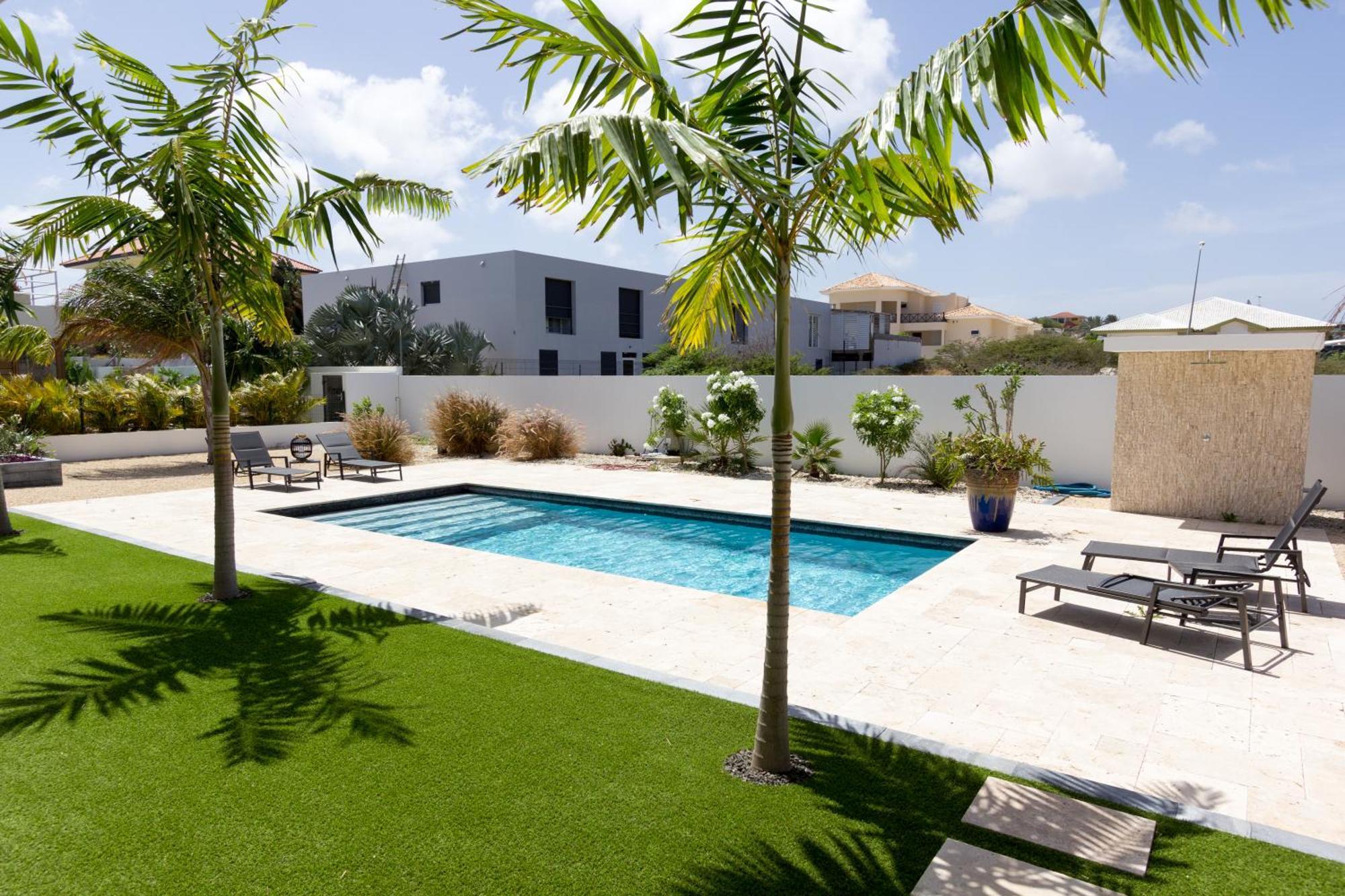 Goudhaen Luxury Private Apartments Jan Thiel Beach Exterior foto