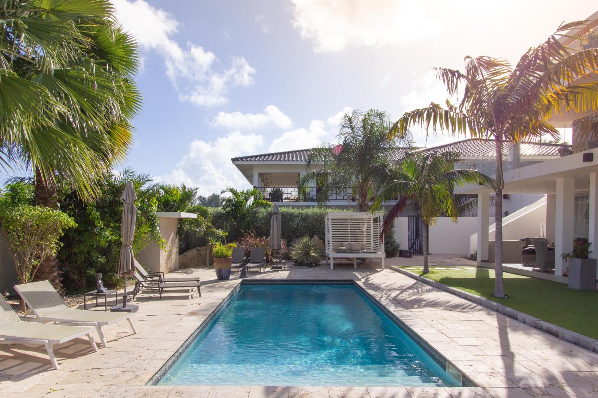 Goudhaen Luxury Private Apartments Jan Thiel Beach Exterior foto