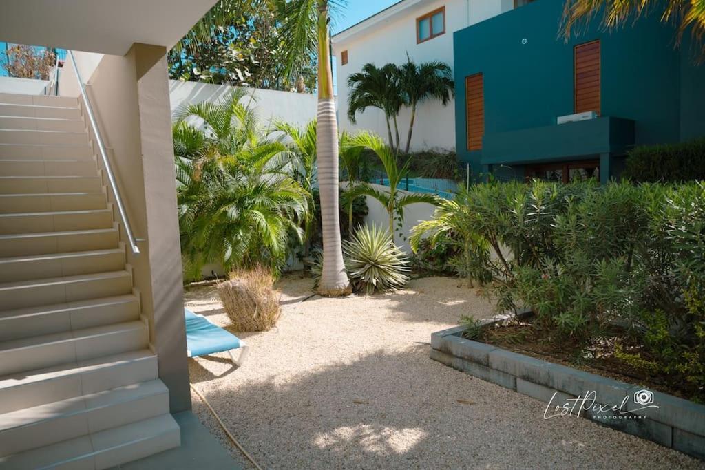 Goudhaen Luxury Private Apartments Jan Thiel Beach Exterior foto