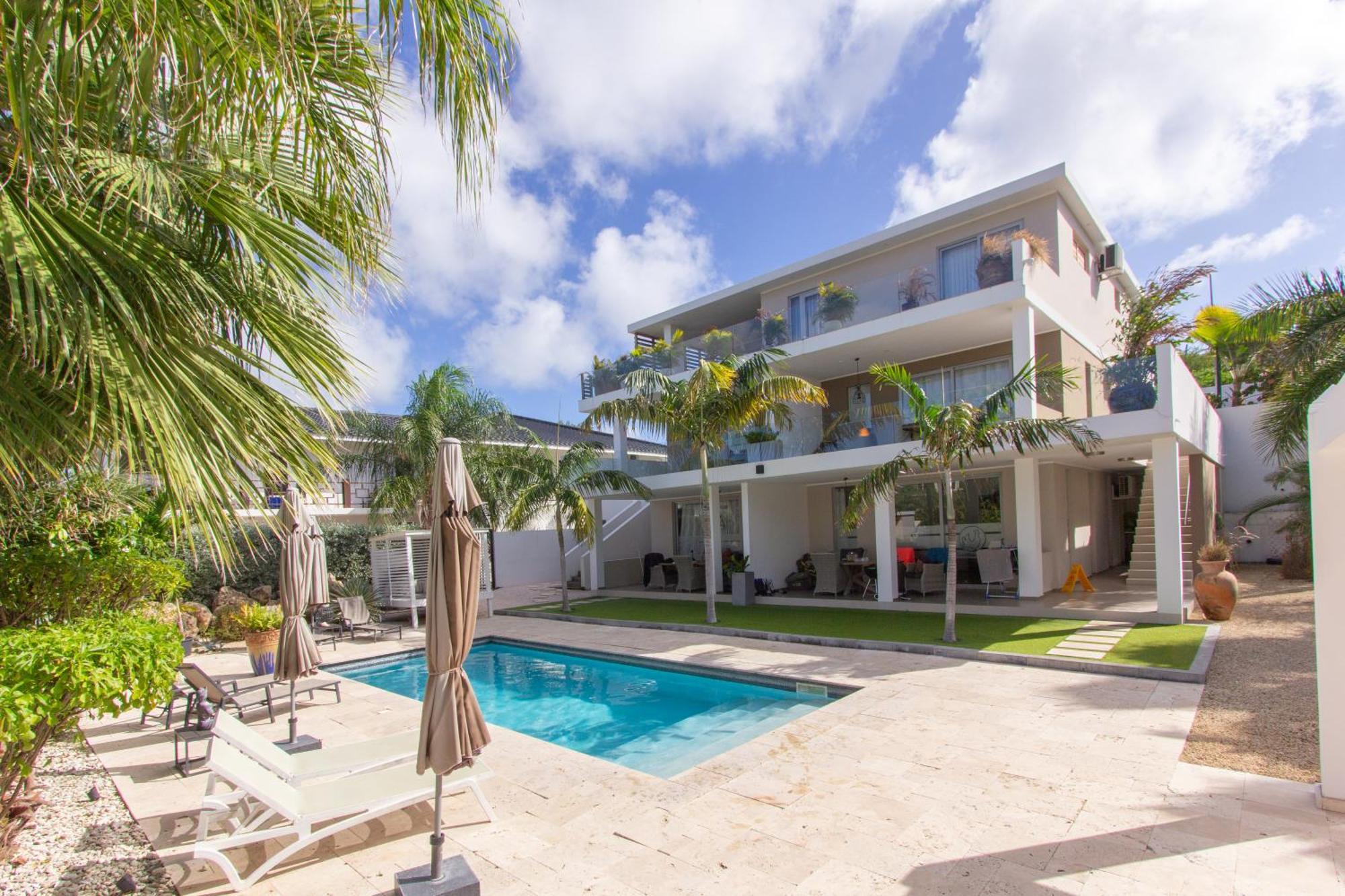 Goudhaen Luxury Private Apartments Jan Thiel Beach Exterior foto